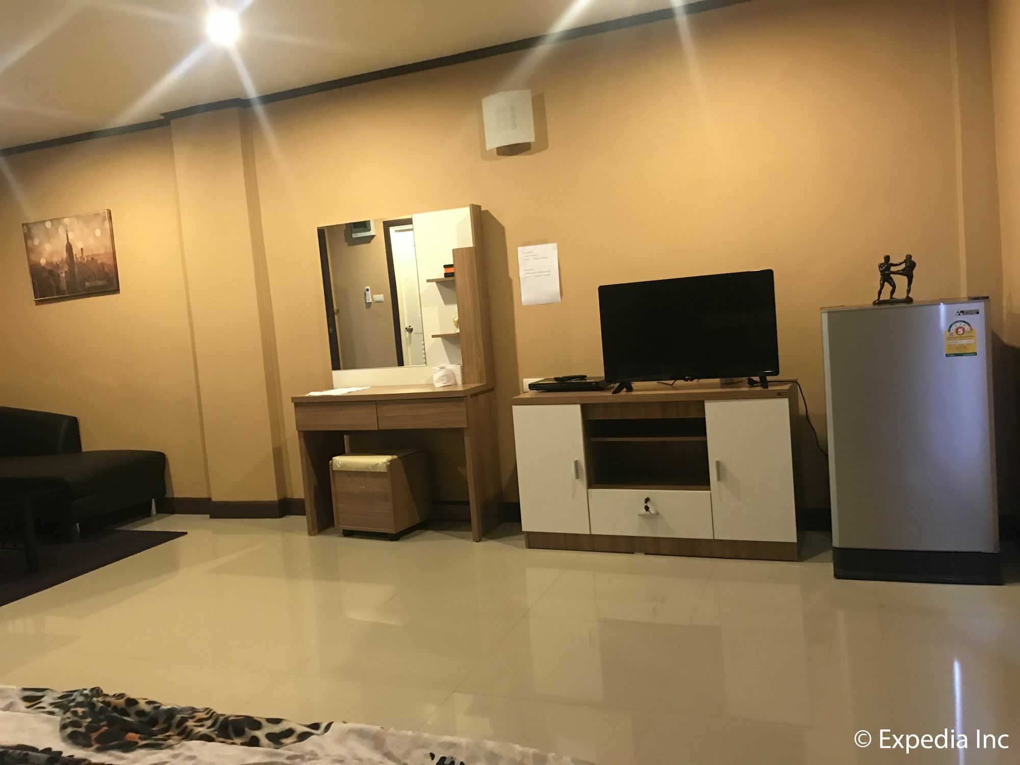 Burnout Guesthouse Pattaya Dış mekan fotoğraf