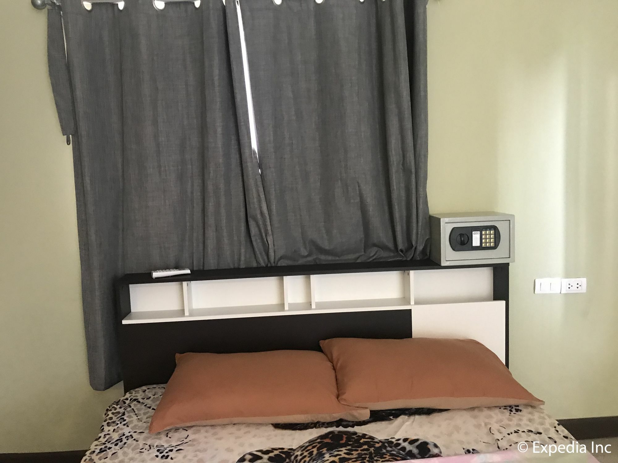 Burnout Guesthouse Pattaya Dış mekan fotoğraf