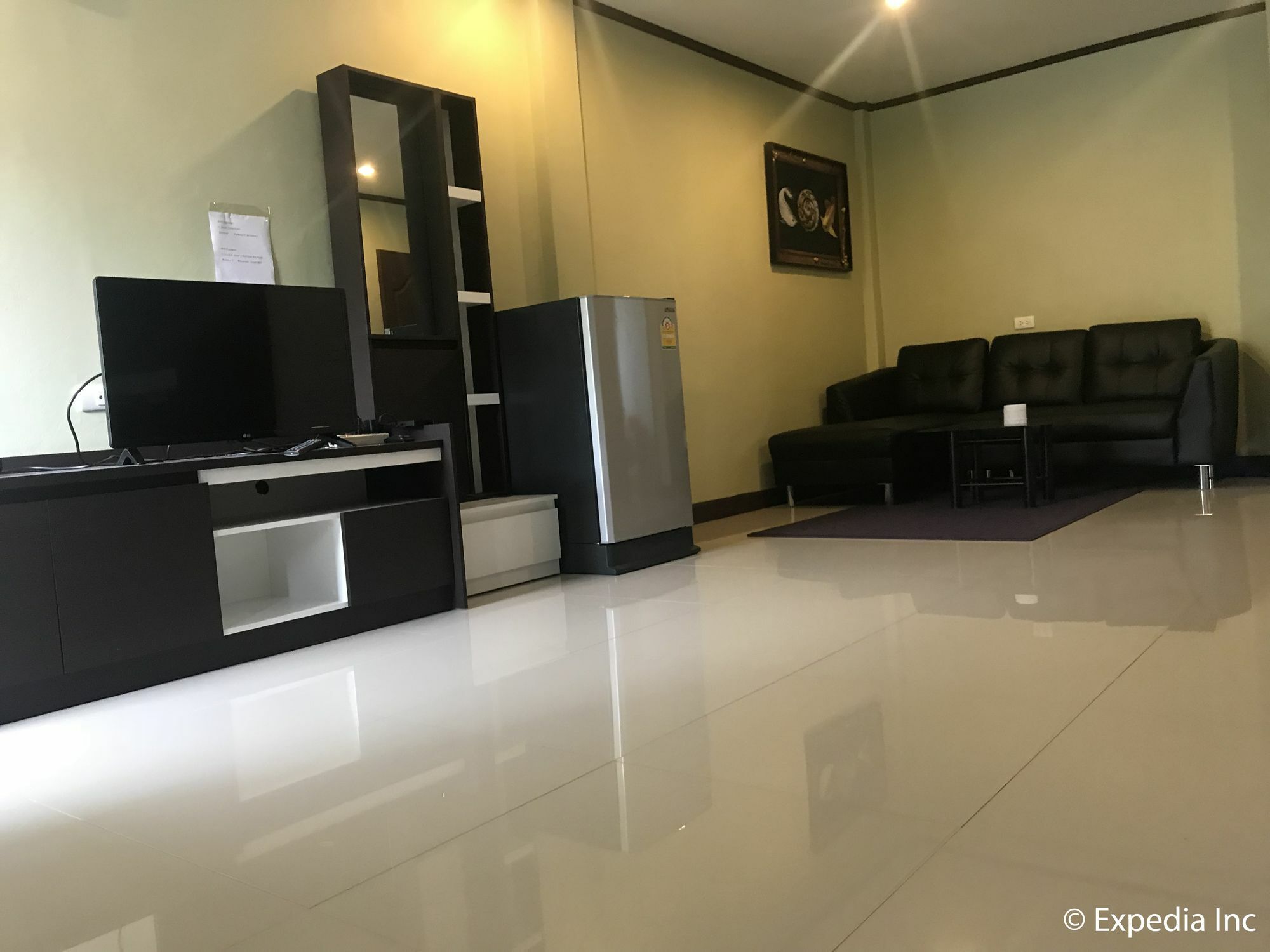 Burnout Guesthouse Pattaya Dış mekan fotoğraf